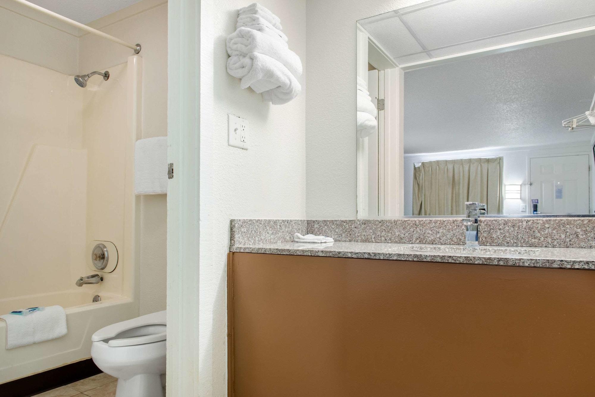 Rodeway Inn Sharonville Ngoại thất bức ảnh