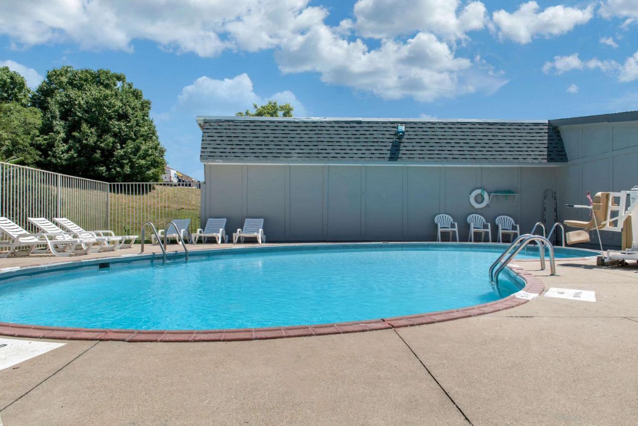 Rodeway Inn Sharonville Ngoại thất bức ảnh
